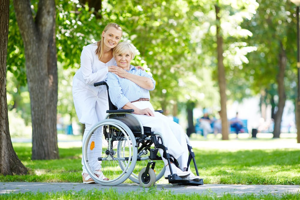 5 Benefits of Working in Memory Care Services